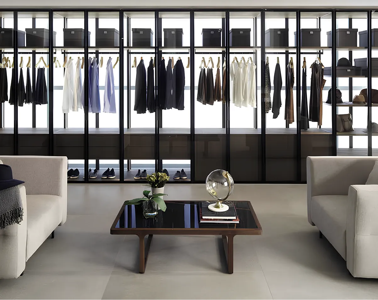 showers interior - armarios